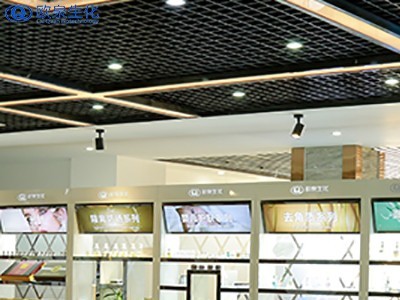化妝品店為何不能征服消費者？