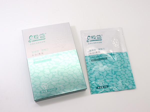 化妝品OEM廠(chǎng)家教您正確敷面膜